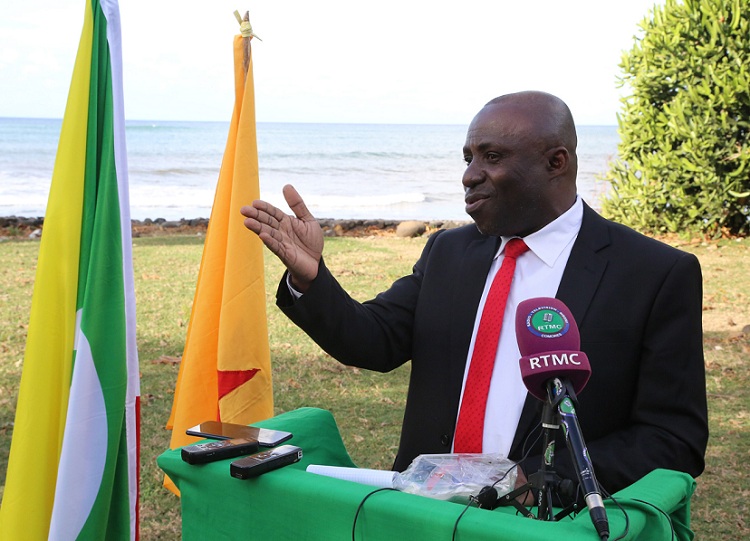 image Fazul : « Aucune solution pour notre justice avant 20 ans »